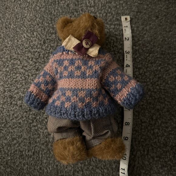 Boyd’s Plush 9” Teddy Bear - Picture 1 of 5